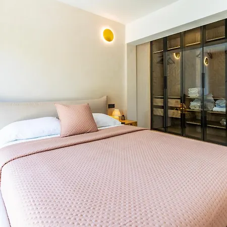 Vila De Lujo En Con Piscina Privada *